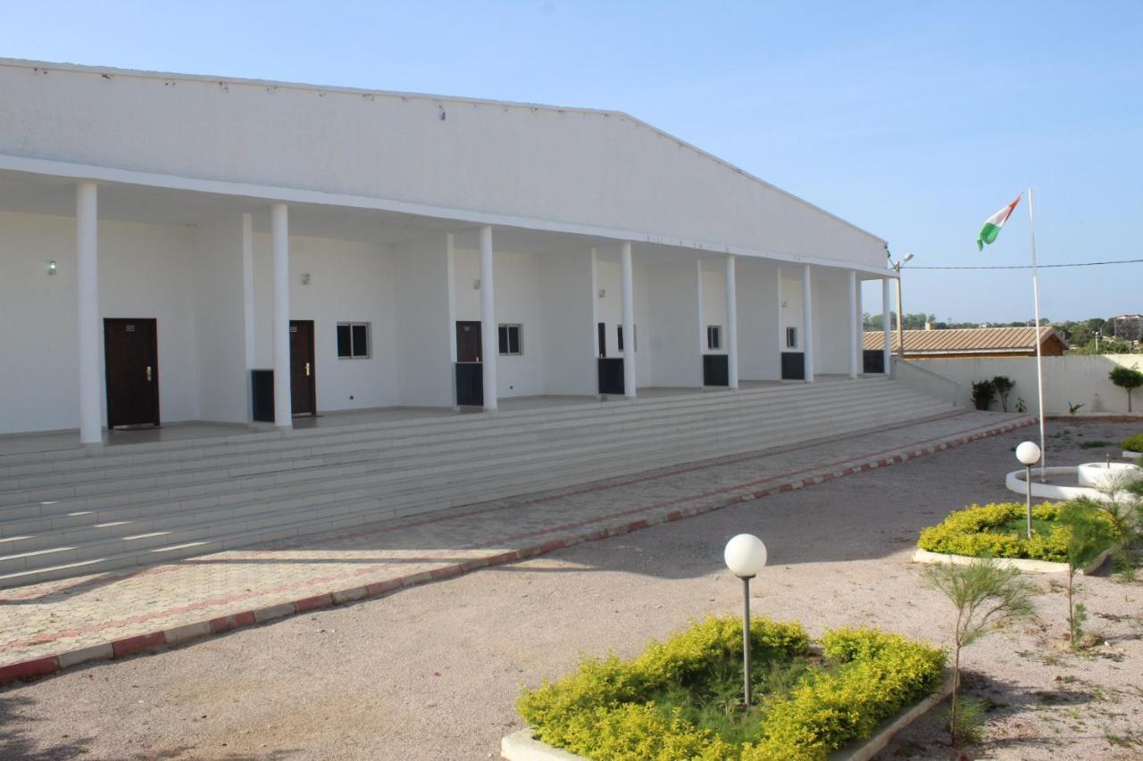 Complexe Hotelier Olympe Korhogo Exterior photo