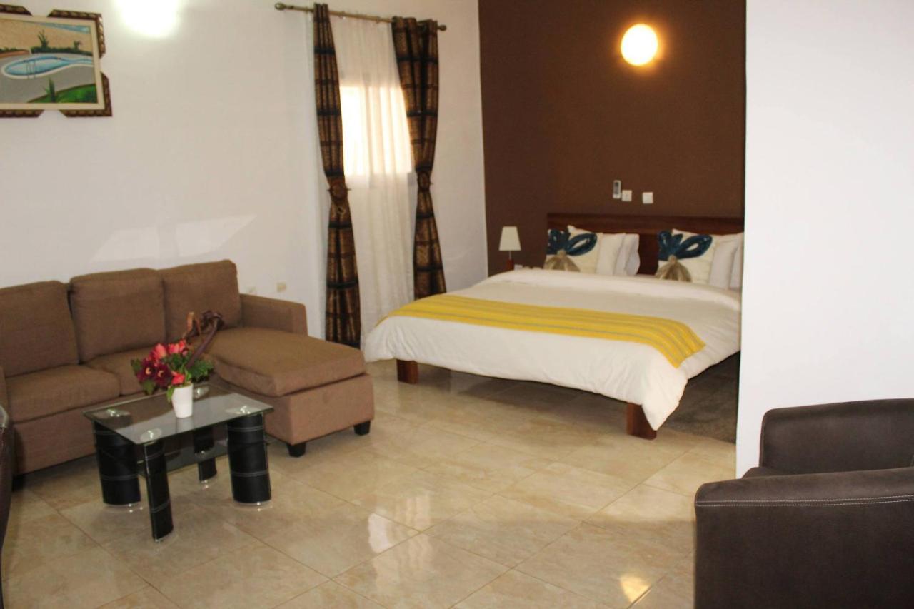 Complexe Hotelier Olympe Korhogo Exterior photo
