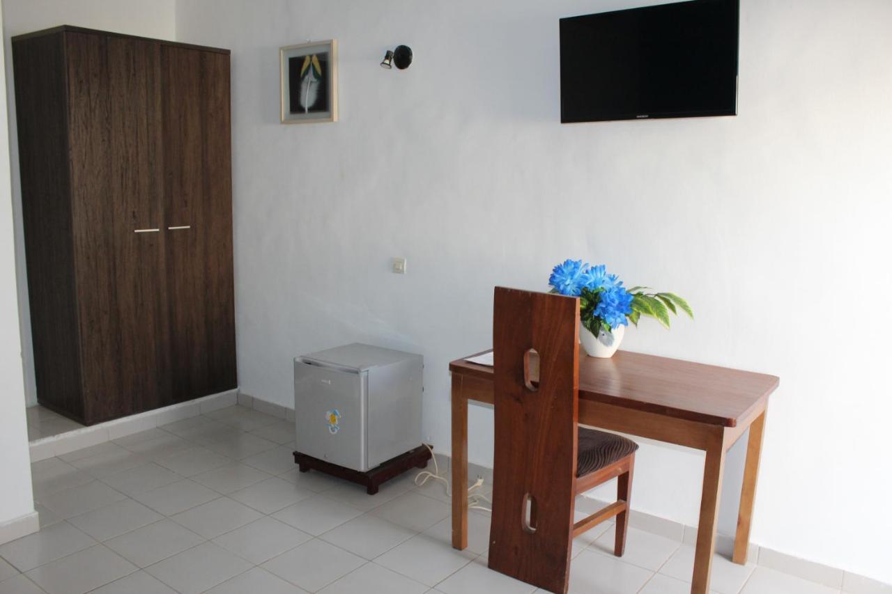 Complexe Hotelier Olympe Korhogo Exterior photo